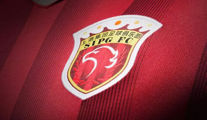 世体：费尔明参加慈善，支持家乡医院儿童娱乐空间揭幕仪式（世体：费尔明出席公益活动，见证家乡医院儿童娱乐空间揭幕）