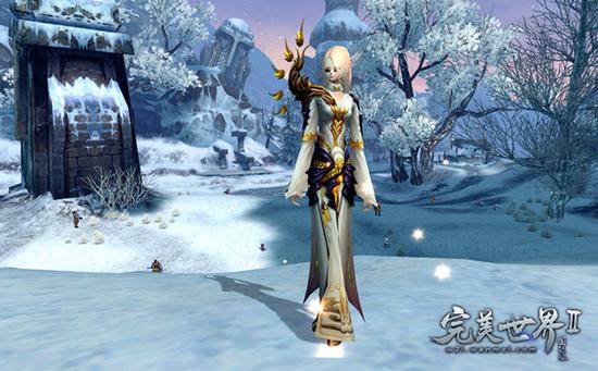 中外友人嗨玩匹克球（中外朋友畅享匹克球乐趣）