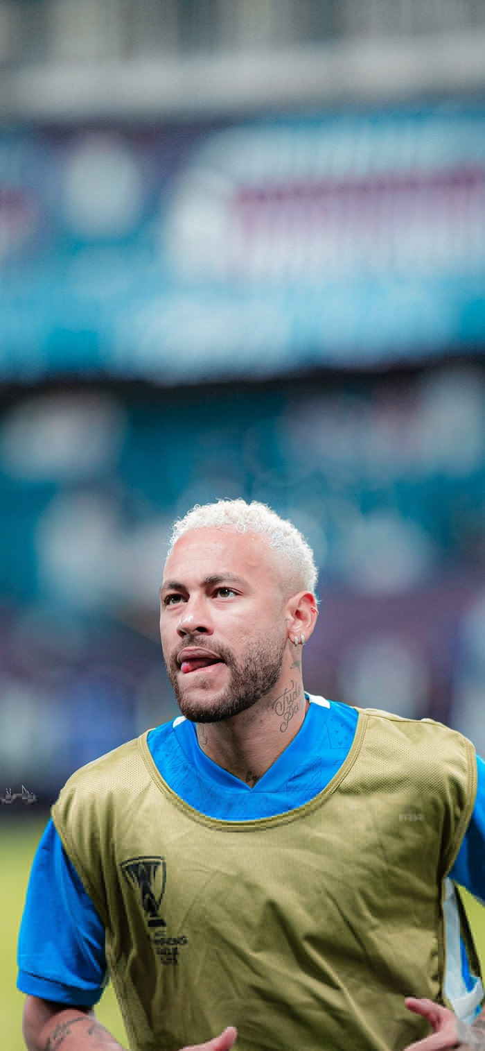 群星闪耀！长虹携手滑雪世界杯，书写“科技+体育”共赢新篇（星光汇聚！长虹联袂滑雪世界杯，开启科技+体育共融新篇）