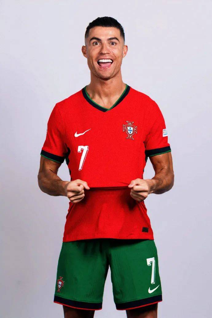 独一档！库里单场7&8&9&10记三分的场次均位列历史第一（史无前例！库里单场投进7、8、9、10记三分的次数均为历史第一）