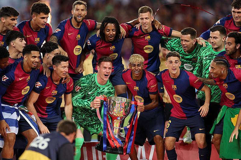 国际乒联混合团体世界杯：中国队胜法国队（国际乒联混合团体世界杯：中国队击败法国队）