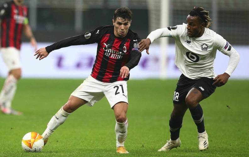 足坛的特殊玄学，赛前摸奖杯的后果有多严重？（足坛神秘禁忌：赛前触碰奖杯要付出多大代价？）