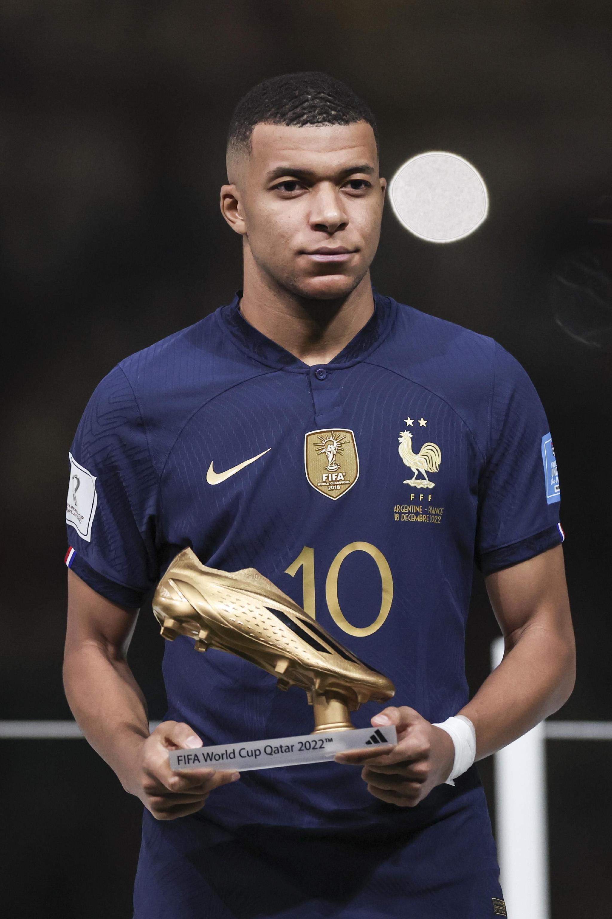 外媒：国米正在尝试引进哈伊杜克18岁中卫布拉尼米尔（外媒称国际米兰有意签下哈伊杜克18岁中卫布拉尼米尔）