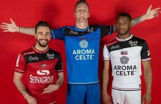 注定迎来新的王者！本赛季NBA杯四强此前均无夺冠经历（新王将诞生！本季NBA杯四强全部从未夺冠）