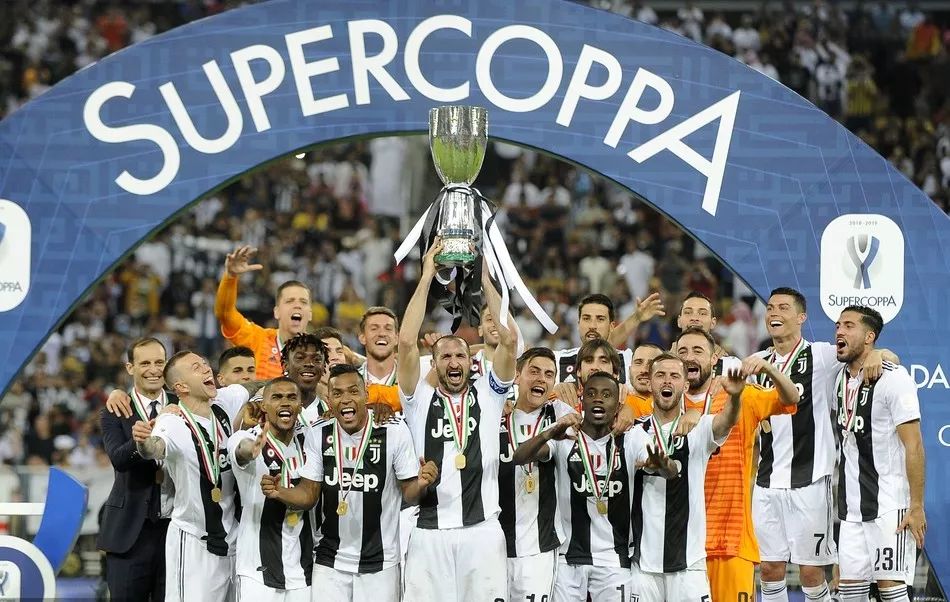 齐沃：利物浦的实力足以克服困境，我们很清楚欧冠的难度（齐沃：利物浦足够强大能挺过难关，欧冠之难我们心里有数）