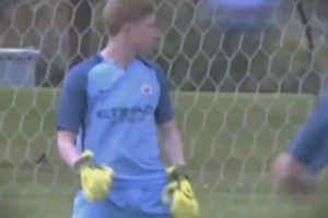 有惊无险，小麦和孔蒂所乘飞机警告灯误报导致飞机迫降（虚惊一场，小麦与孔蒂所乘航班因警示灯误报紧急降落）